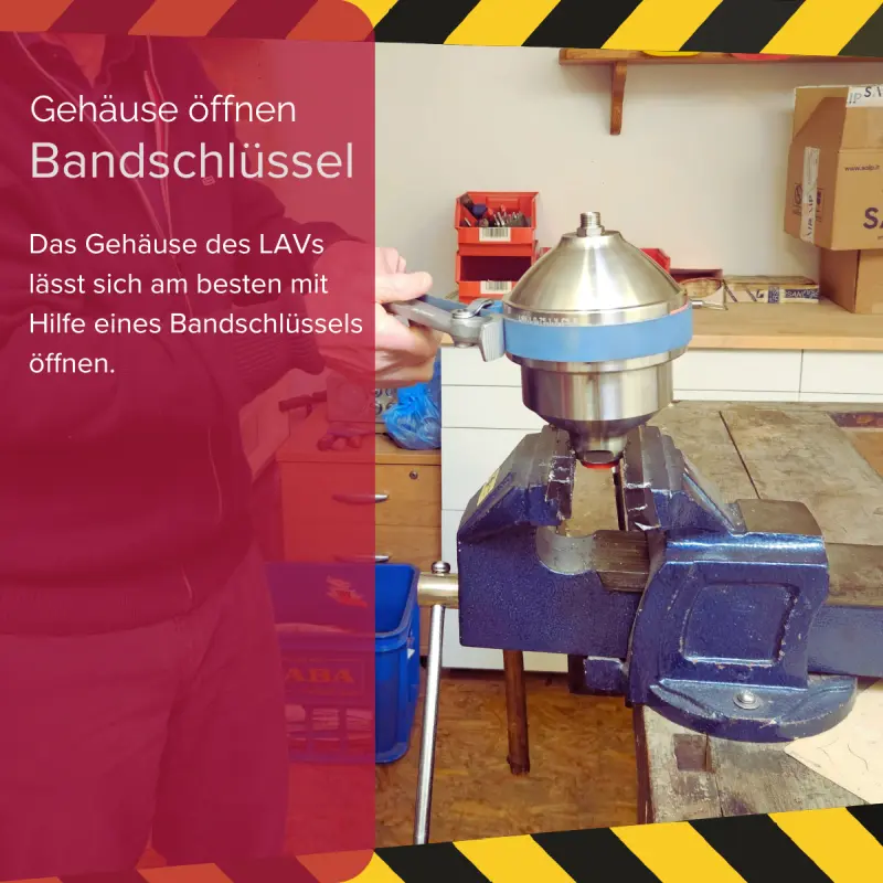 Gehäuse des Pulsationsdämpfers öffnen